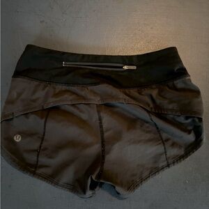 Lululemon speed up shorts black 2.5